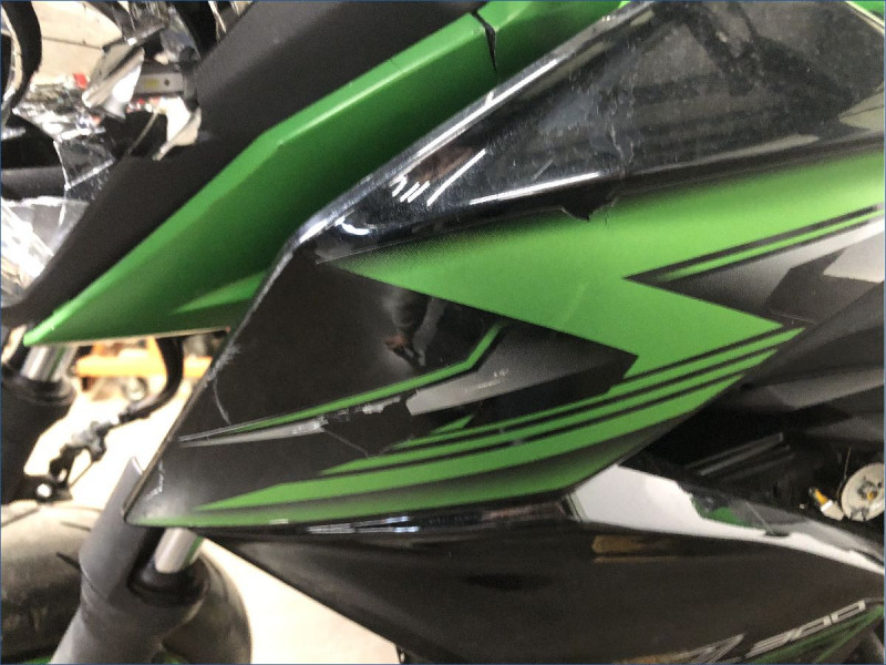 KAWASAKI Z300 
