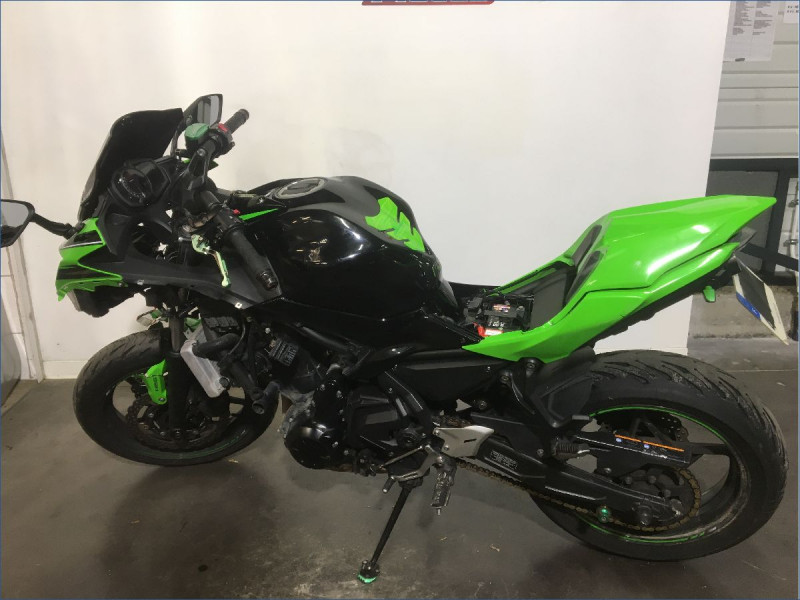 KAWASAKI 650 NINJA 