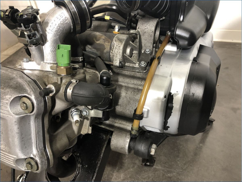 MOTEUR PIAGGIO 500 MP3 LT 2015