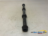 AXE DE ROUE ARRIERE HONDA 1000 VARADERO 2000