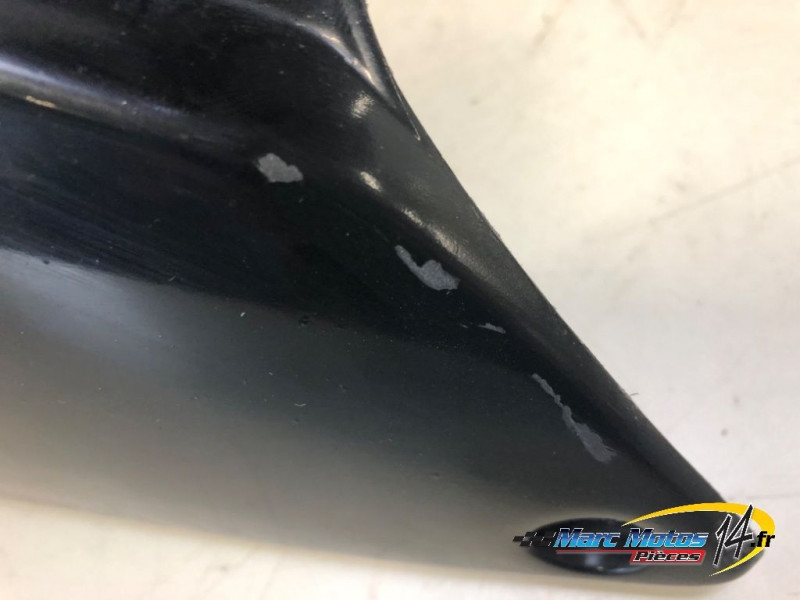 CACHE LATERAL INTERMEDIAIRE DROIT HONDA 1000 VARADERO 2000