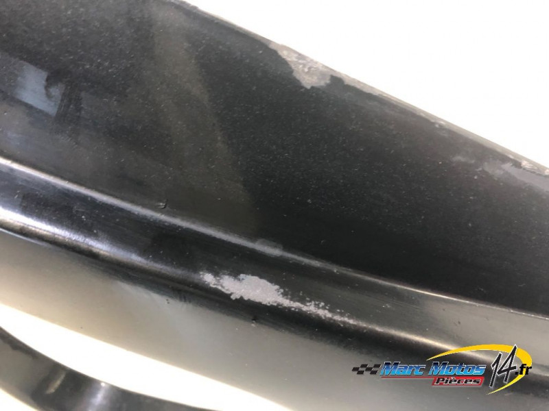 CACHE LATERAL INTERMEDIAIRE DROIT HONDA 1000 VARADERO 2000