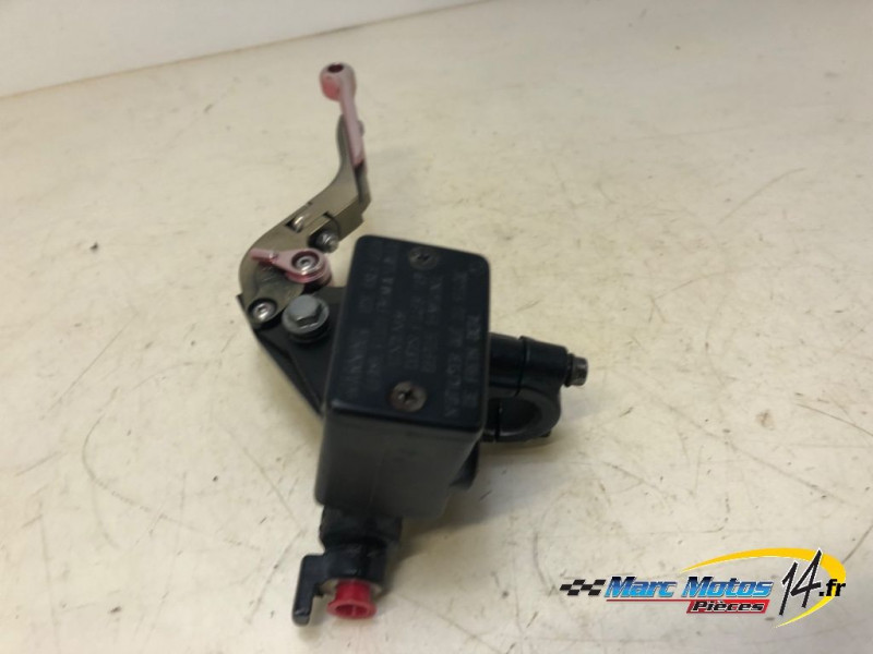 MAITRE CYLINDRE DE FREIN AVANT HONDA 1000 VARADERO 2000