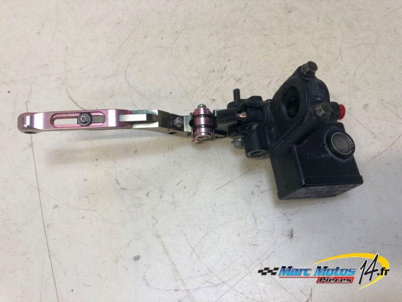 MAITRE CYLINDRE DE FREIN AVANT HONDA 1000 VARADERO 2000