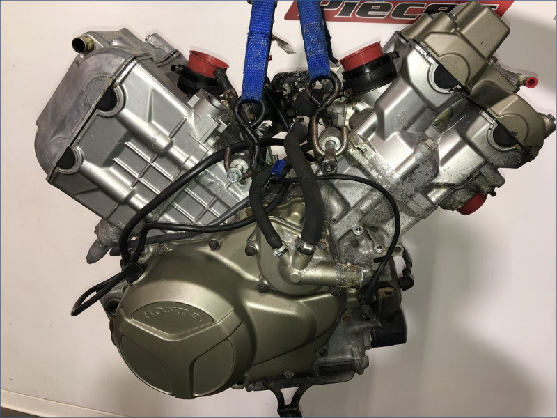 MOTEUR HONDA 1000 VARADERO 2000