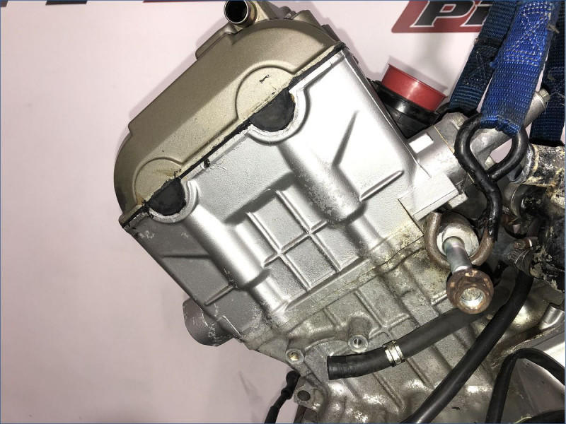 MOTEUR HONDA 1000 VARADERO 2000