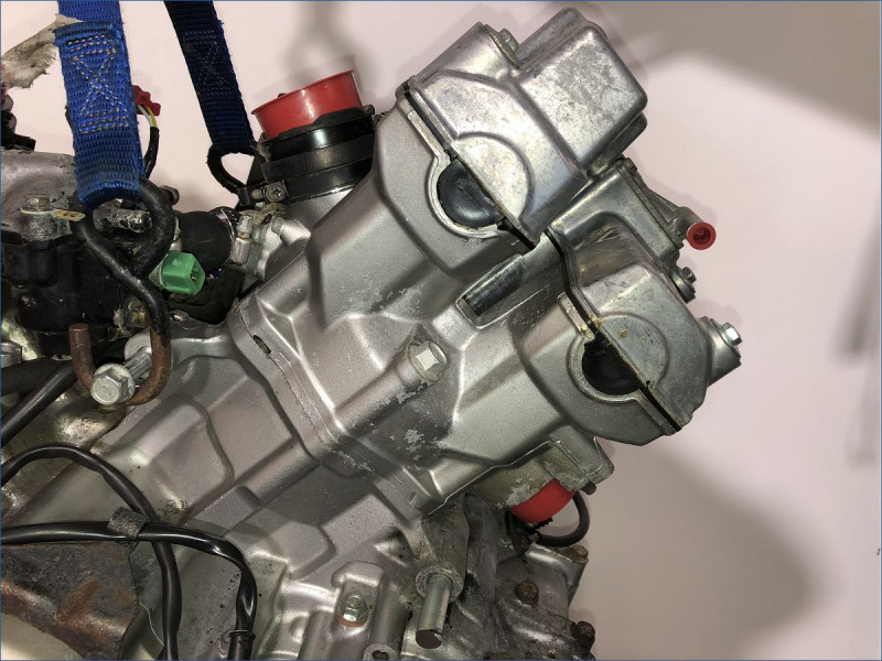 MOTEUR HONDA 1000 VARADERO 2000