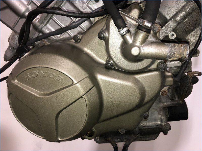 MOTEUR HONDA 1000 VARADERO 2000