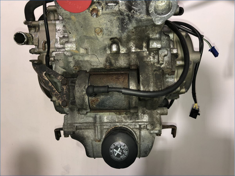 MOTEUR HONDA 1000 VARADERO 2000