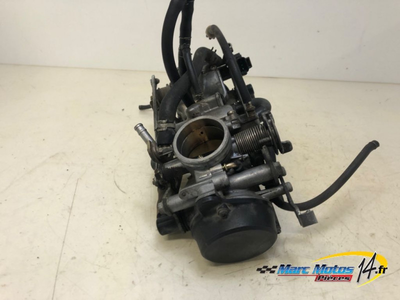 RAMPE DE CARBURATEURS HONDA 1000 VARADERO 2000