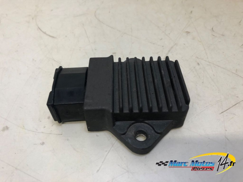 REGULATEUR HONDA 1000 VARADERO 2000