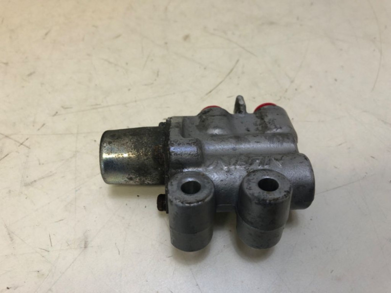 REPARTITEUR DE FREIN AVANT HONDA 1000 VARADERO 2000