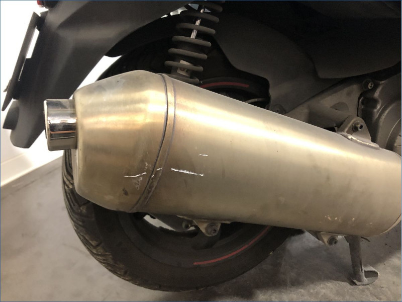 PEUGEOT 400 METROPOLIS 