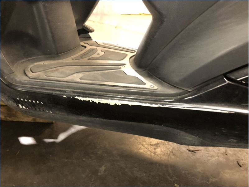 PEUGEOT 400 METROPOLIS 