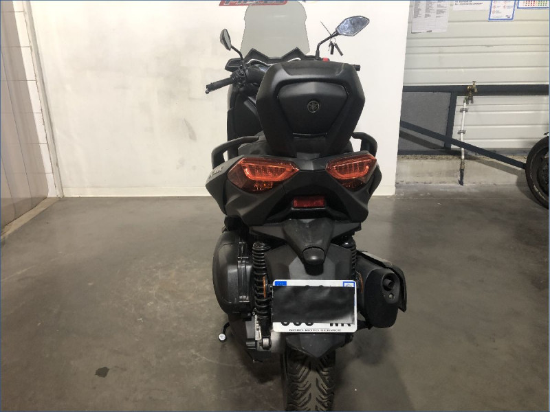 YAMAHA 300 XMAX 