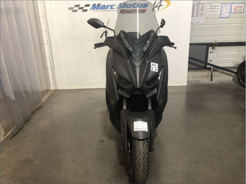YAMAHA 300 XMAX 