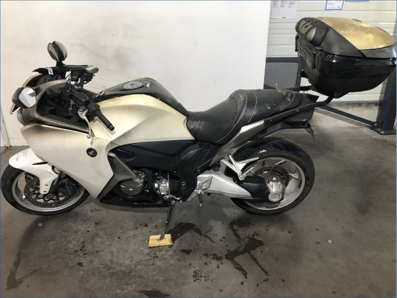 HONDA 1200 VFR F 