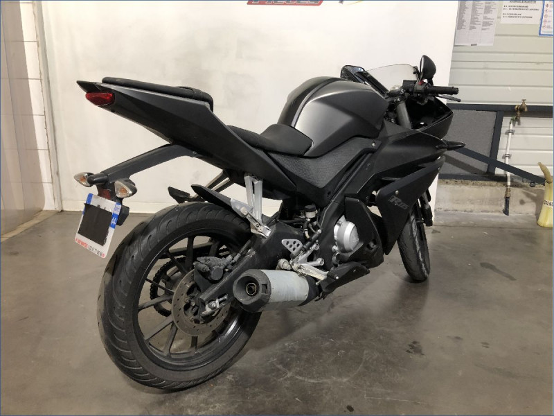 YAMAHA 125 YZF R 
