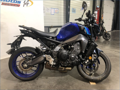 YAMAHA MT09 