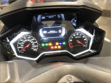 PEUGEOT 400 METROPOLIS 