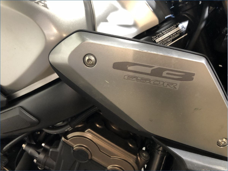HONDA CB650R 