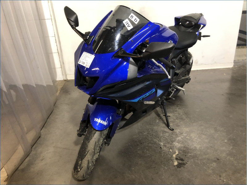 YAMAHA R7 A2