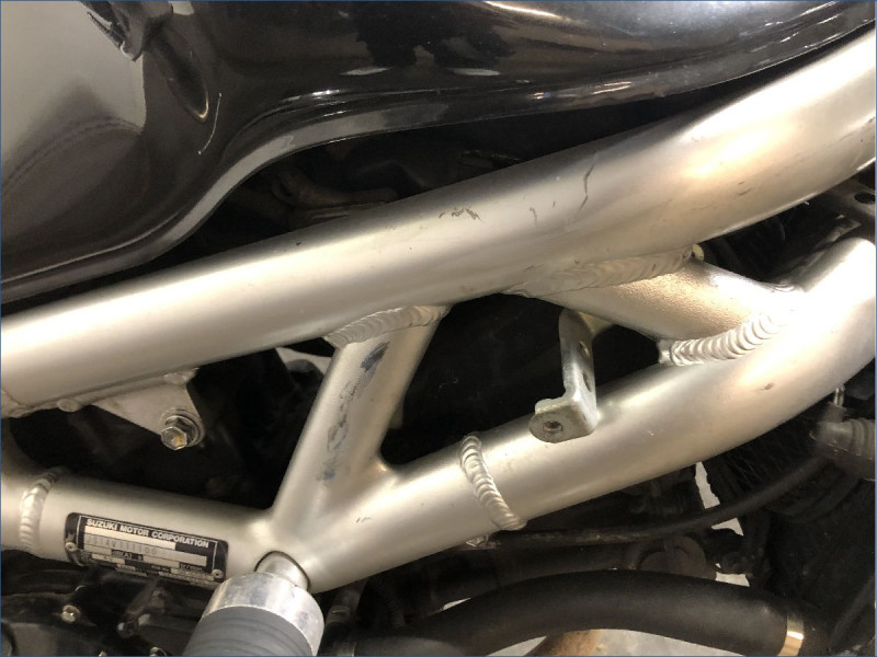 SUZUKI 650 SV S 34CV