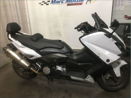 YAMAHA 530 TMAX 
