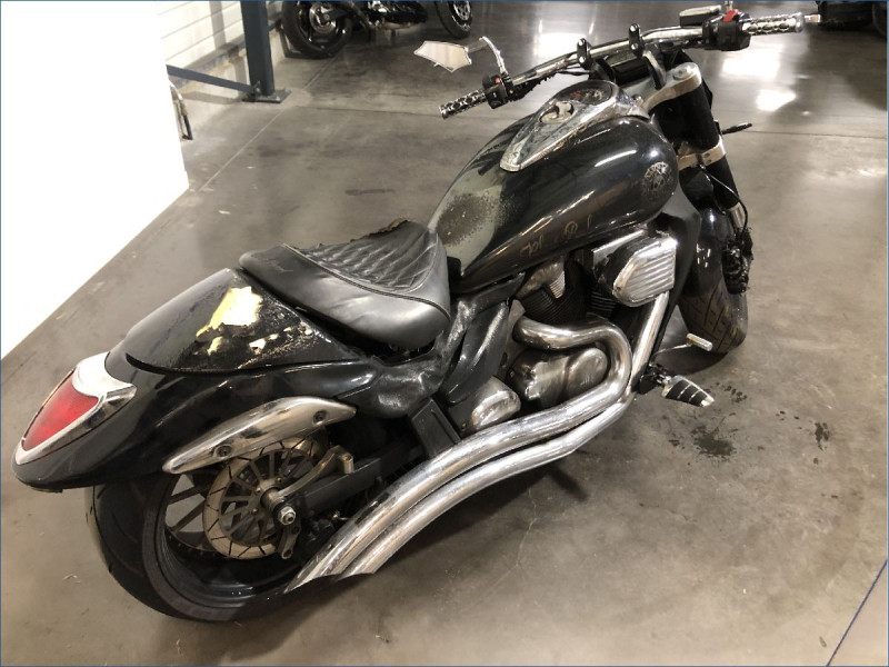 SUZUKI 1800 VZR INTRUDER 