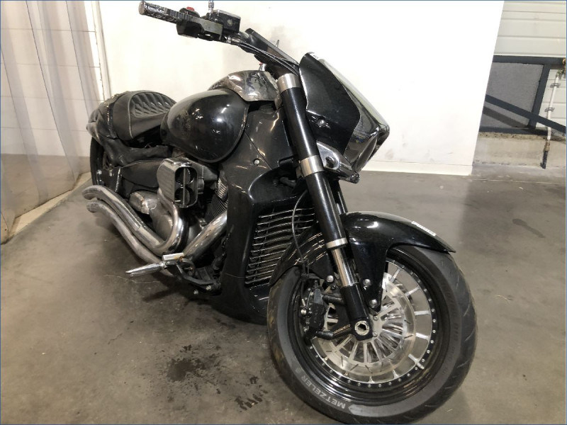 SUZUKI 1800 VZR INTRUDER 