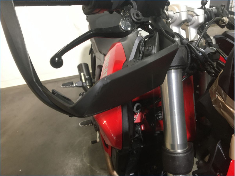 DUCATI 939 HYPERMOTARD 