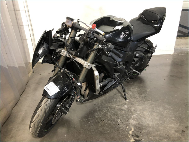 KAWASAKI ZX6R 