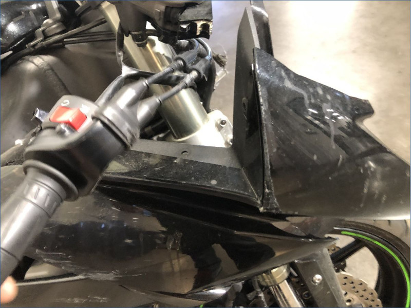 KAWASAKI ZX6R 