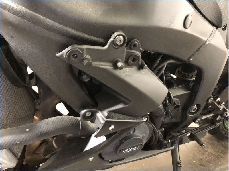 KAWASAKI ZX6R 