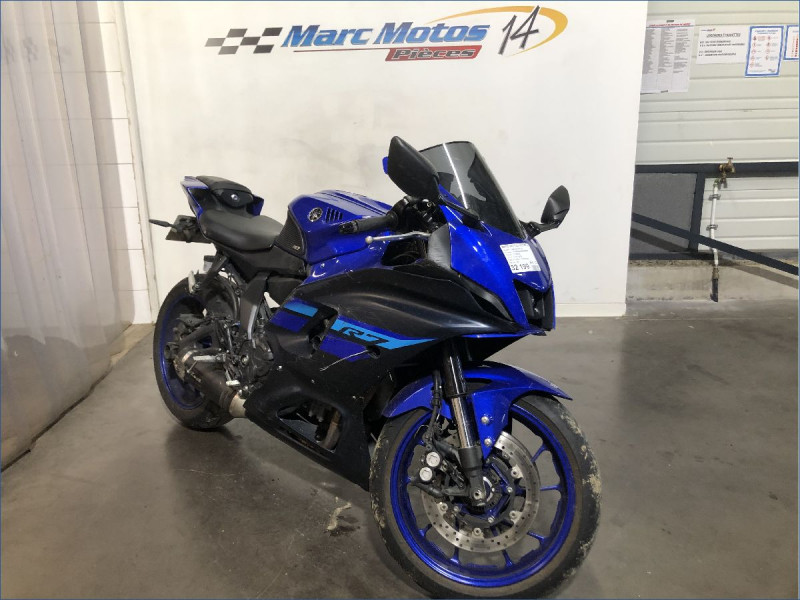 YAMAHA R7 A2