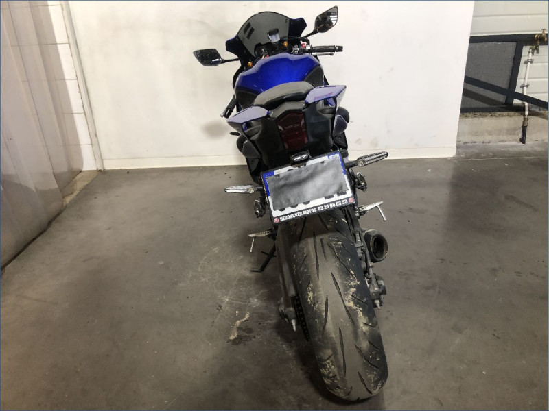 YAMAHA R7 A2