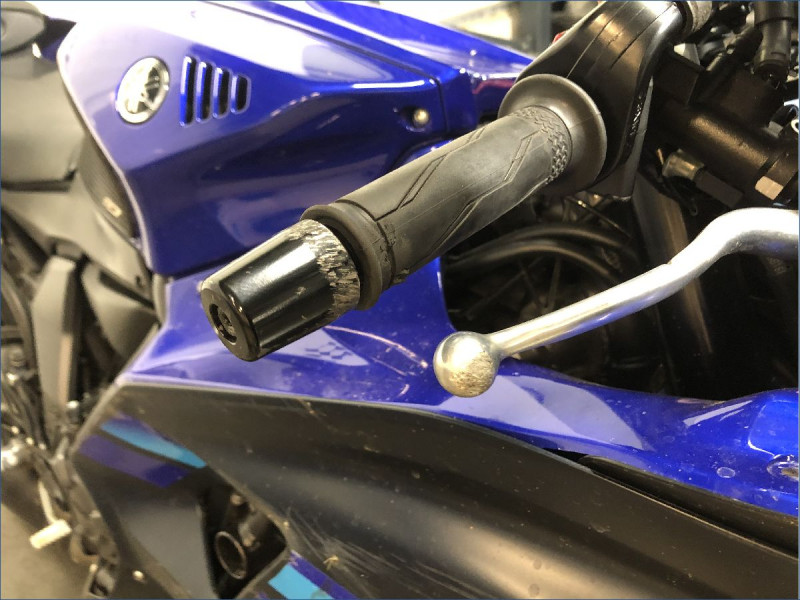 YAMAHA R7 A2