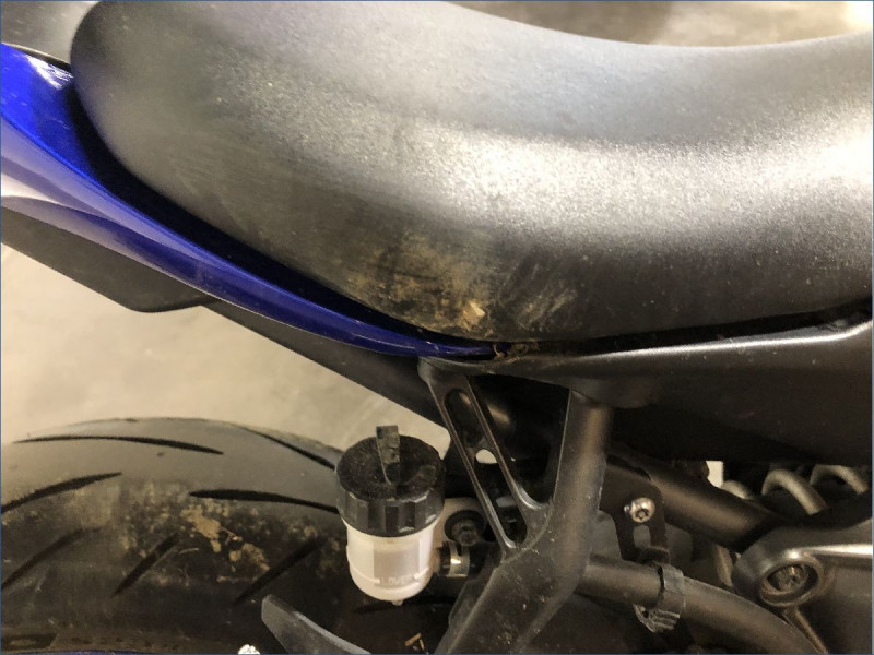 YAMAHA R7 A2