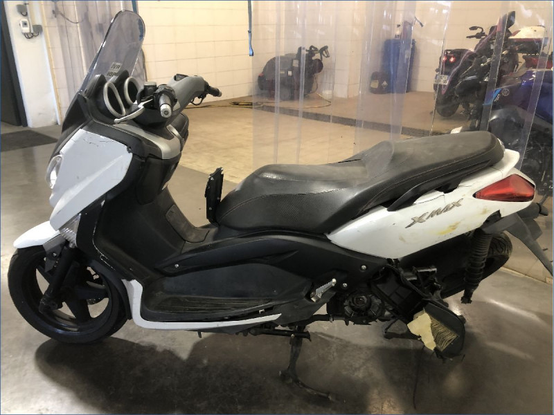 YAMAHA 250 XMAX 