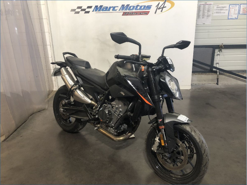 KTM 890 DUKE 