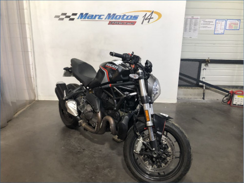 DUCATI 821 MONSTER 