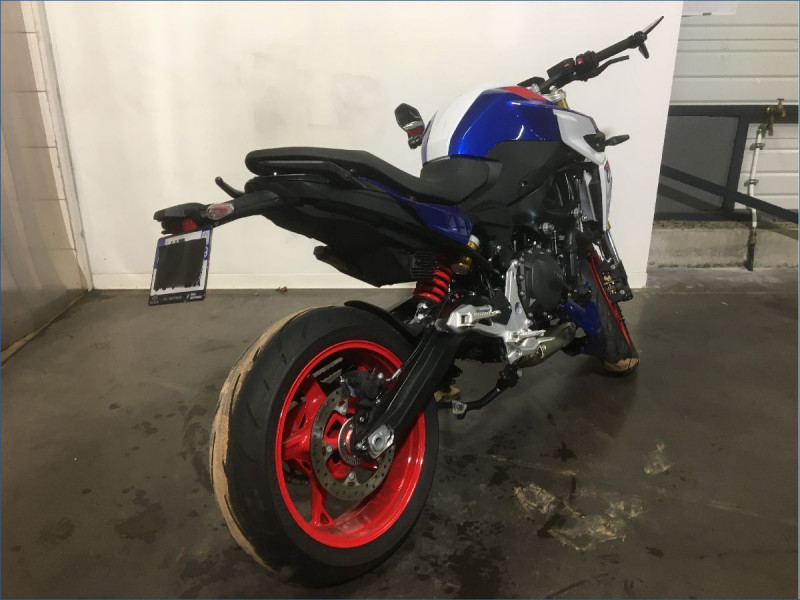 BMW F900R 