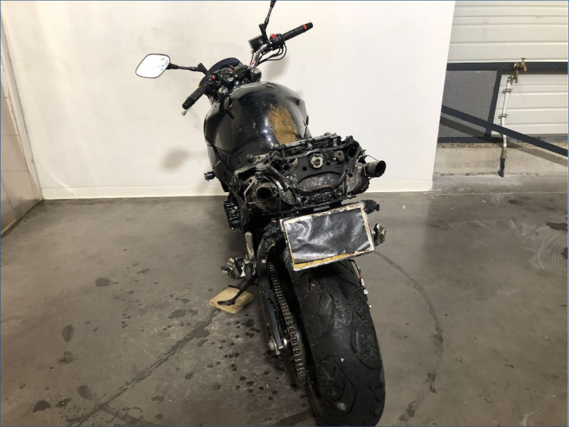 SUZUKI 600 GSR 
