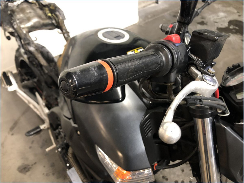 SUZUKI 600 GSR 