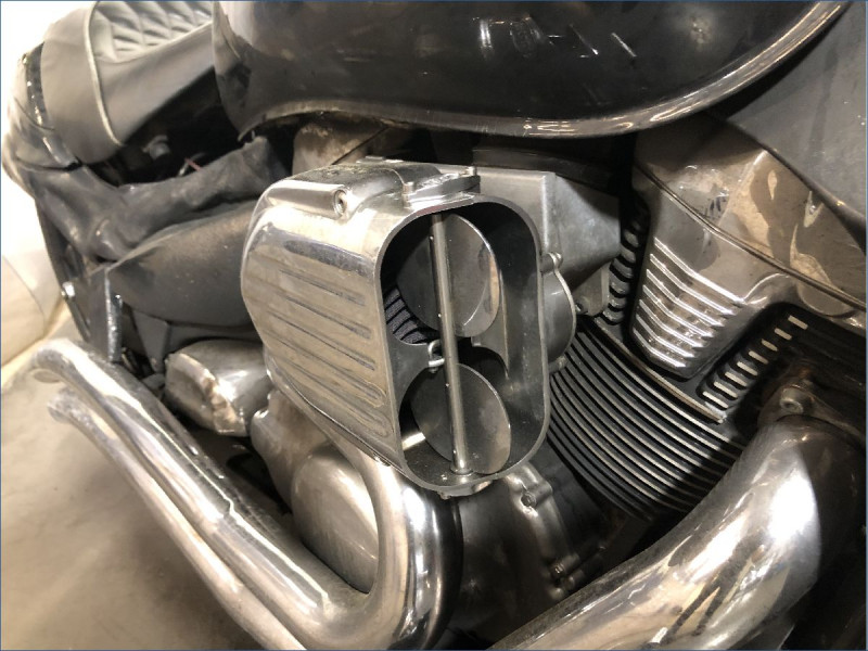 SUZUKI 1800 VZR INTRUDER 