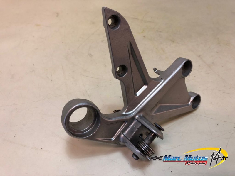 PLATINE AVANT DROITE HONDA 1000 CBR R 2012
