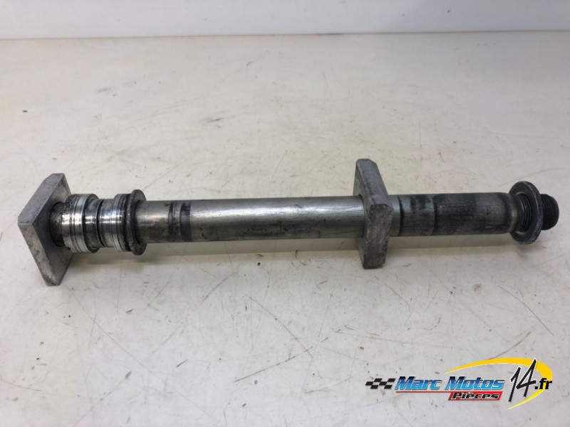 AXE DE ROUE ARRIERE SUZUKI 1300 GSXR HAYABUSA 2003
