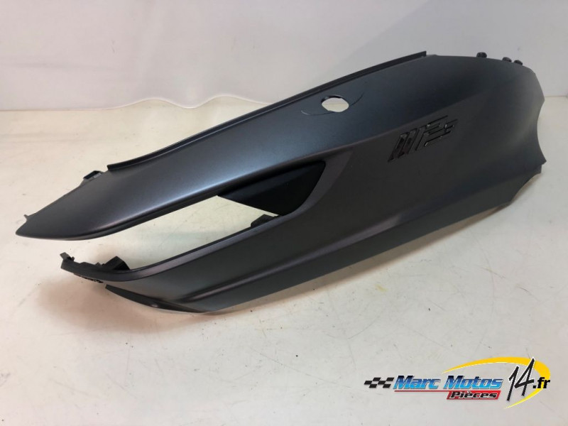 CACHE LATERAL DROIT PIAGGIO 500 MP3 LT 2015