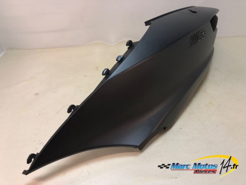 CACHE LATERAL GAUCHE PIAGGIO 500 MP3 LT 2015