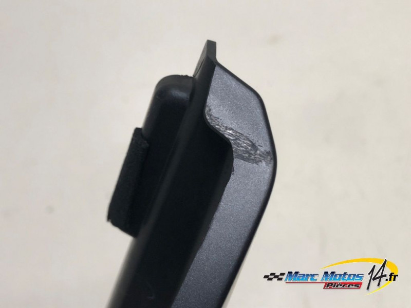 CACHE LATERAL INTERMEDIAIRE DROIT SUZUKI 1250 BANDIT S ABS 2007